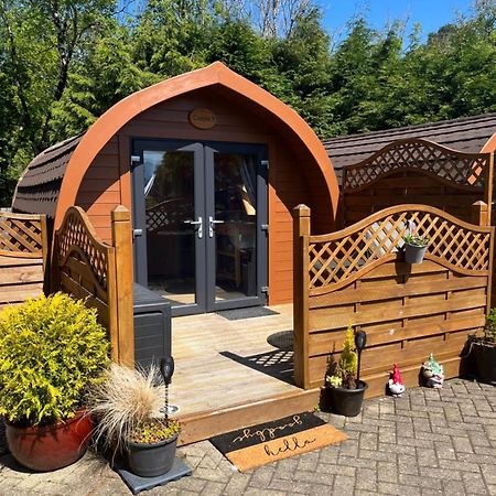 Conifer Cabins Fort William Esterno foto
