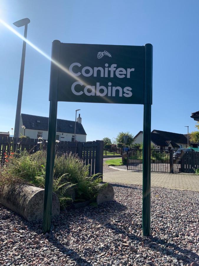 Conifer Cabins Fort William Esterno foto