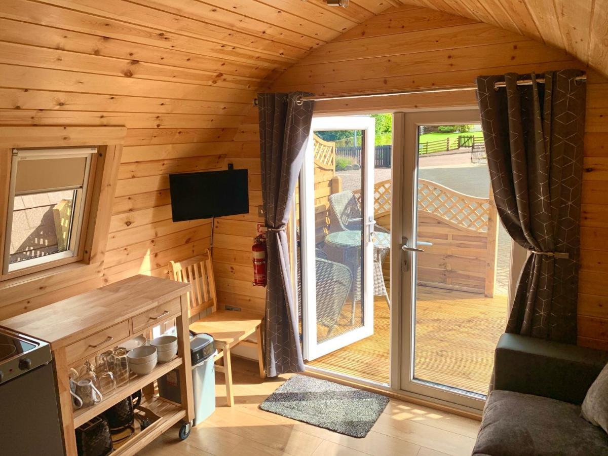 Conifer Cabins Fort William Esterno foto