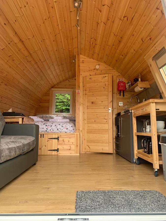 Conifer Cabins Fort William Esterno foto
