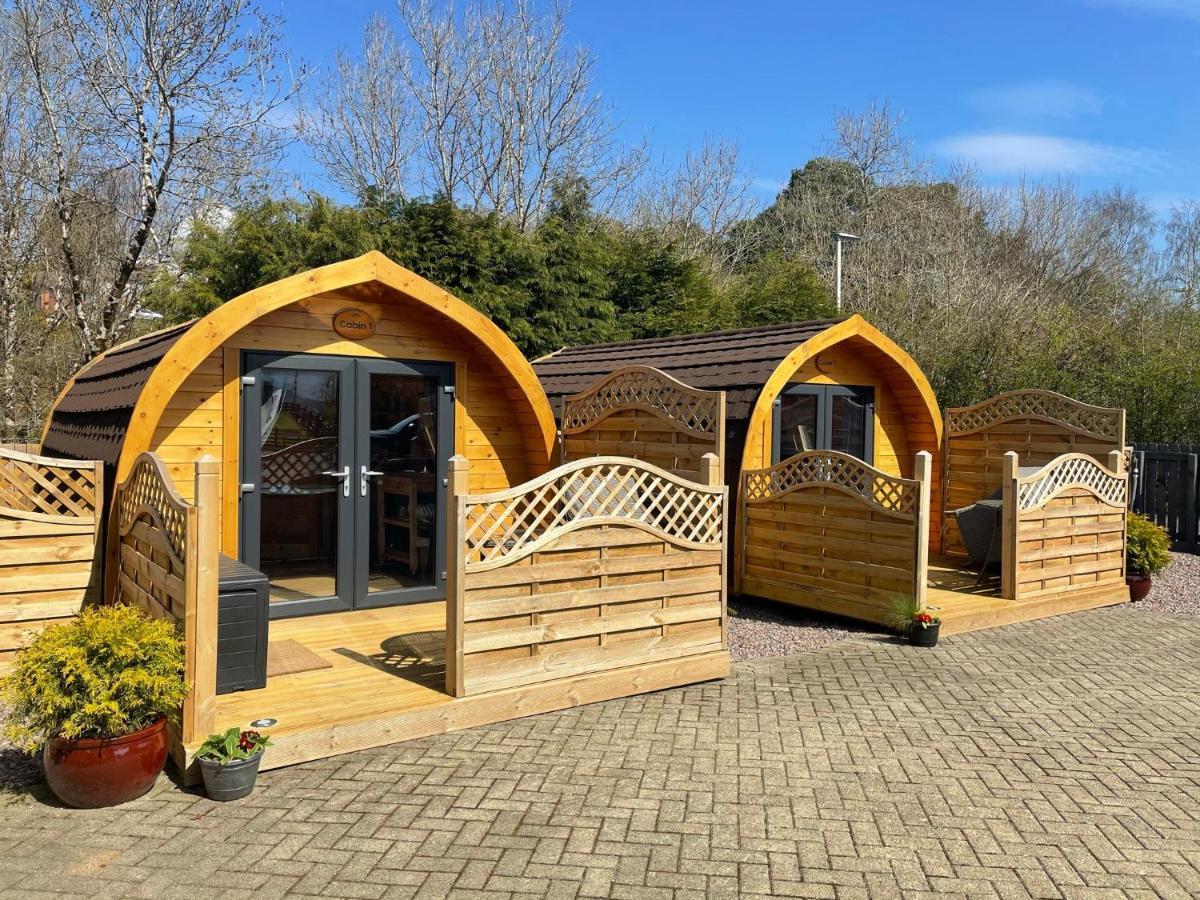 Conifer Cabins Fort William Esterno foto