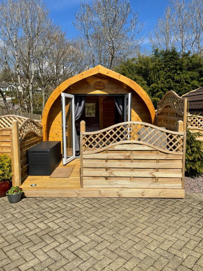 Conifer Cabins Fort William Esterno foto