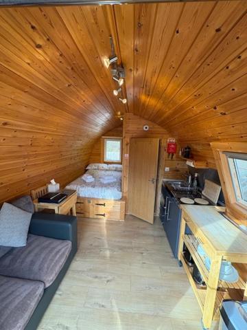 Conifer Cabins Fort William Esterno foto