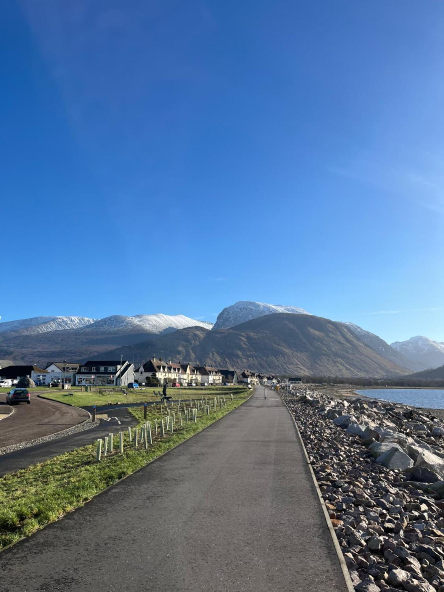 Conifer Cabins Fort William Esterno foto